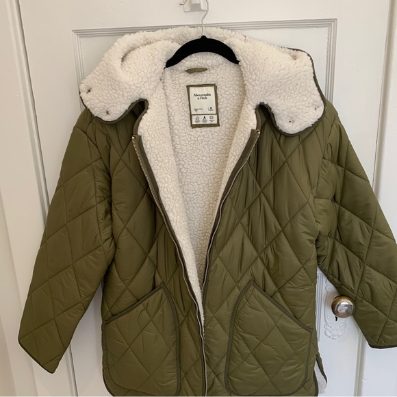 Abercrombie green sherpa-lined jacket, size L - Picture 3 of 8